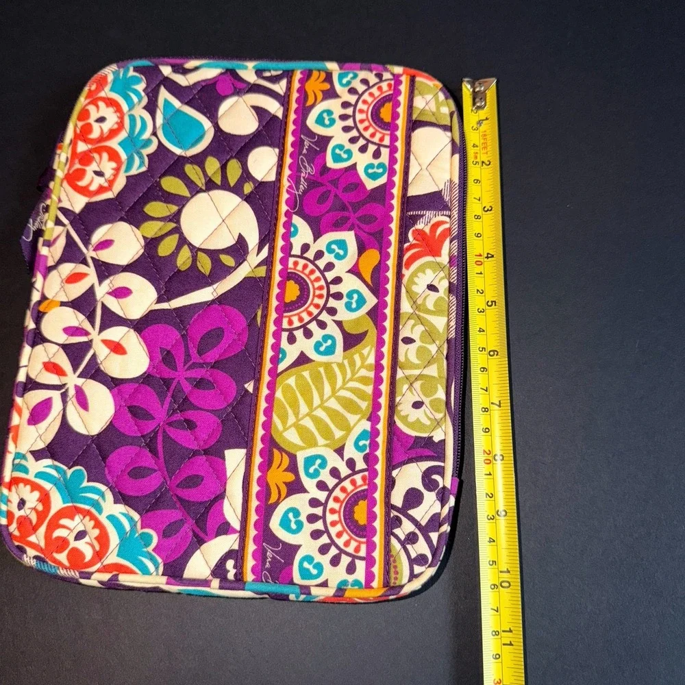 Vera Bradley Medium Quilted Padded Tablet iPad E - reader Zip‎ Case Sleeve